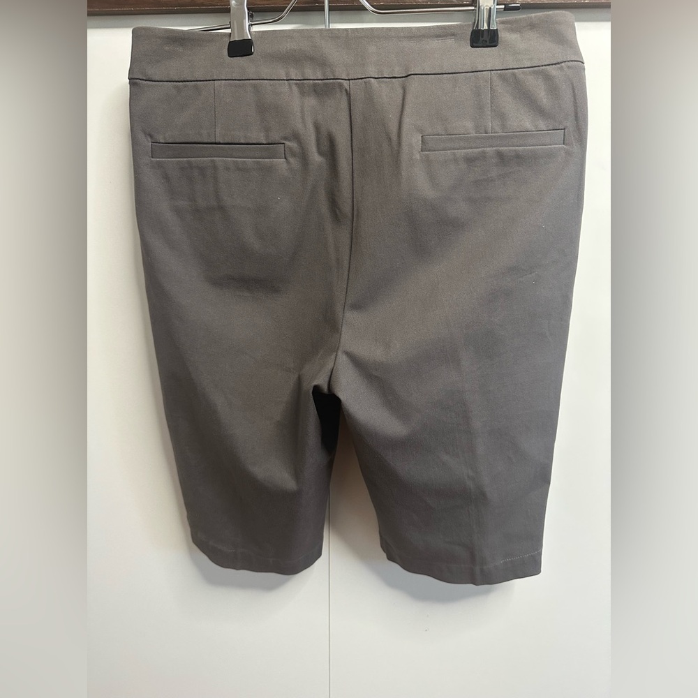 Eileen Fisher Charcoal Gray Bermudas - Picture 5 of 5